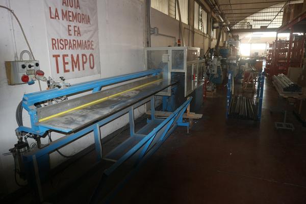 1#2210 Macchinari per la produzione di elementi arredo in poliuretano e plastica in vendita - foto 16