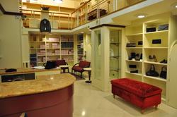 Shop furniture - Lot 1 (Auction 2212)