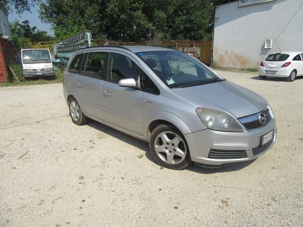 7#2226 Opel Zafira in vendita - foto 1