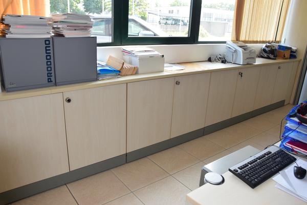 17#2230 Arredi ed attrezzature ufficio in vendita - foto 12