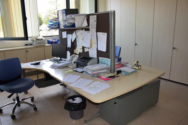 18#2230 Arredi ed attrezzature ufficio in vendita - foto 1