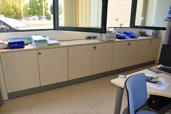 18#2230 Arredi ed attrezzature ufficio in vendita - foto 4