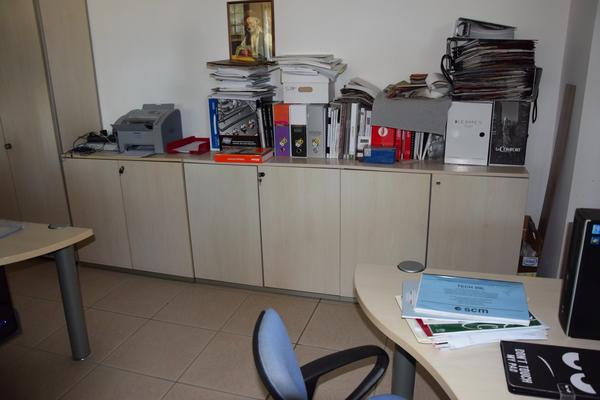 19#2230 Arredi ed attrezzature ufficio in vendita - foto 6