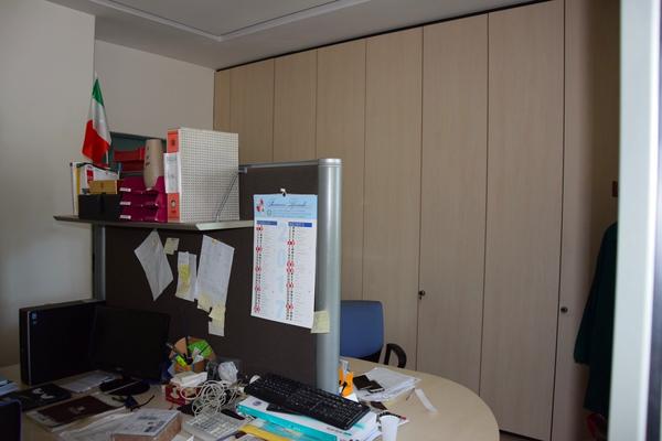19#2230 Arredi ed attrezzature ufficio in vendita - foto 12