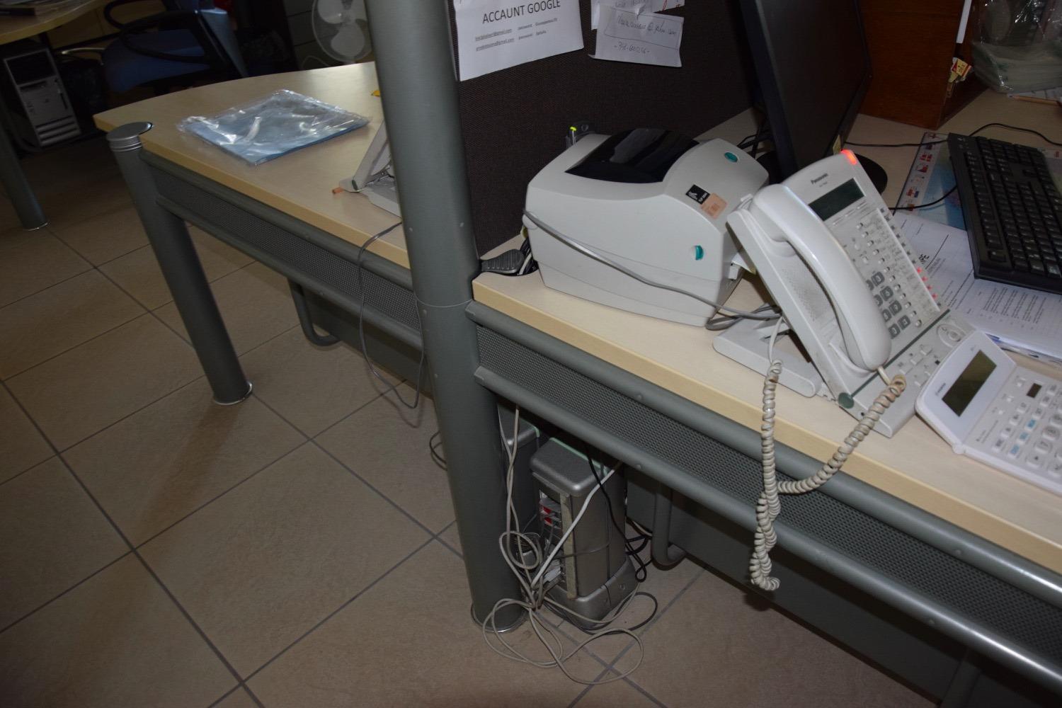 Lot Office equipment