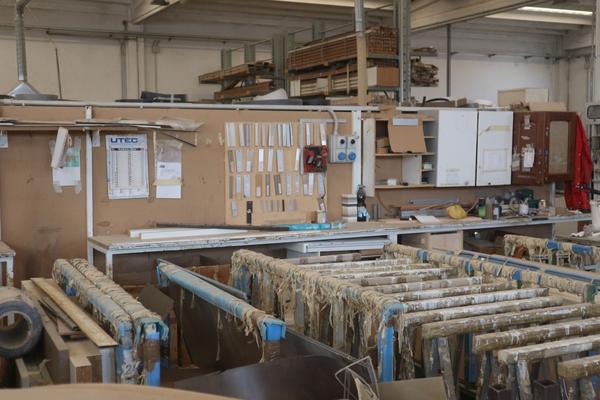 25#2237 Scaffalature e attrezzature officina in vendita - foto 8