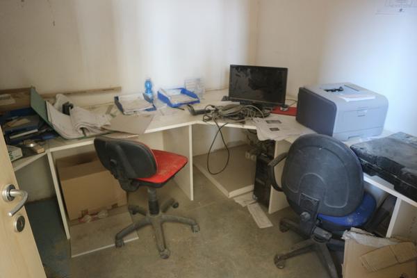 25#2237 Scaffalature e attrezzature officina in vendita - foto 17