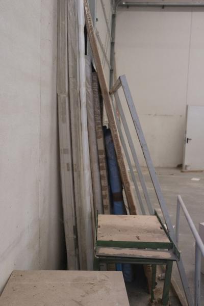 25#2237 Scaffalature e attrezzature officina in vendita - foto 27