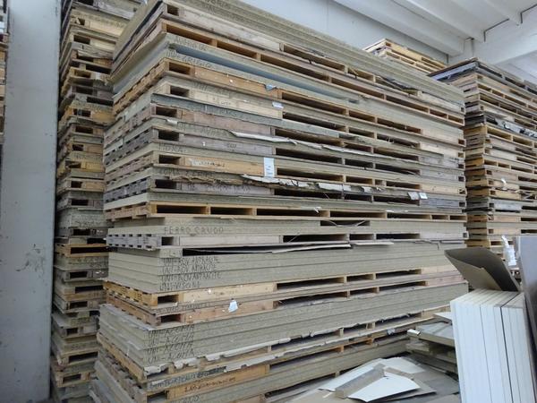 34#2237 Fogli laminati e arredi ufficio in vendita - foto 5