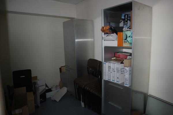 8#2237 Arredamento da ufficio in vendita - foto 1