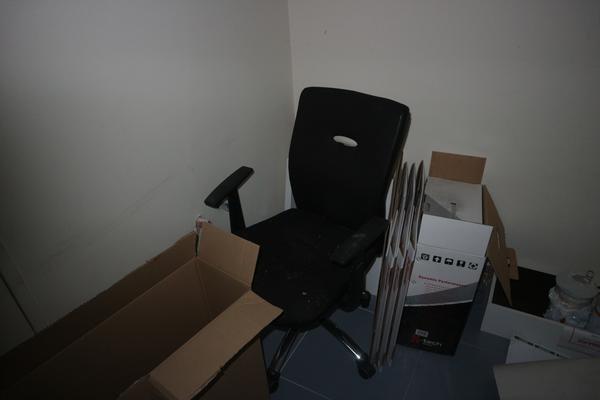 8#2237 Arredamento da ufficio in vendita - foto 3