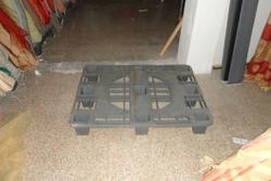 Bancali in plastica con strutture metalliche - Lotto 3 (Asta 22450)