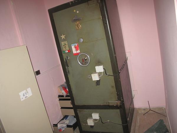 2#2246 Arredi ed attrezzature da ufficio in vendita - foto 27