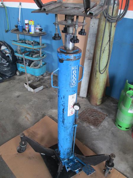 1#2265 Attrezzature officina in vendita - foto 112