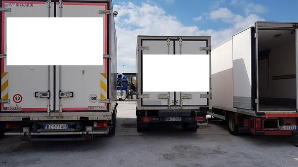 28#2265 Autocarri Scania e motrici Iveco in vendita - foto 132