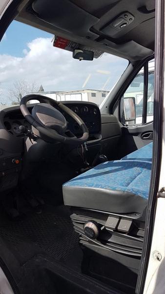 49#2265 Furgone isotermico Iveco in vendita - foto 3
