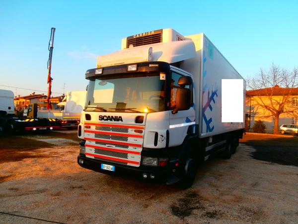19#2270 Autocarro Scania 94 con furgone isotermico in vendita - foto 3