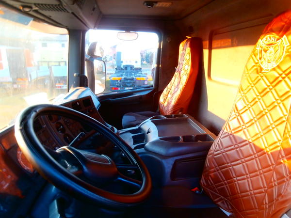 19#2270 Autocarro Scania 94 con furgone isotermico in vendita - foto 6