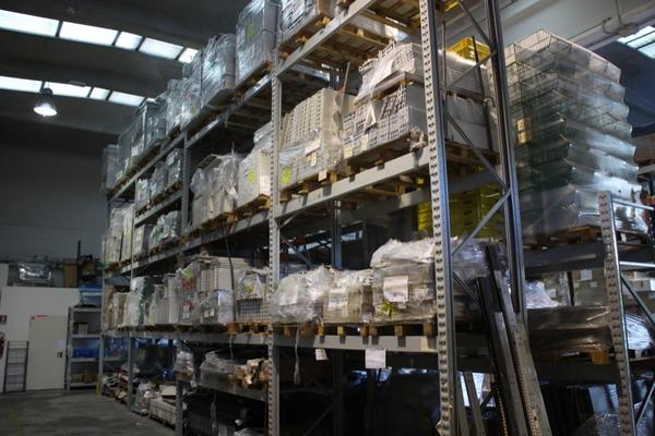 1#22760 Materiale ed attrezzature per punti vendita in vendita - foto 3