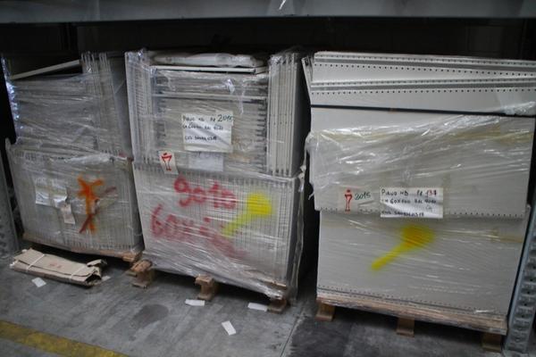 1#22760 Materiale ed attrezzature per punti vendita in vendita - foto 23