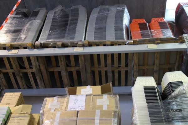 1#22760 Materiale ed attrezzature per punti vendita in vendita - foto 36
