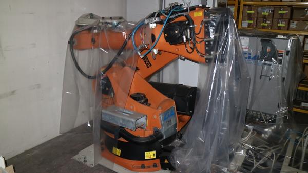 6#2289 Robot di asservimento Kuka in vendita - foto 4