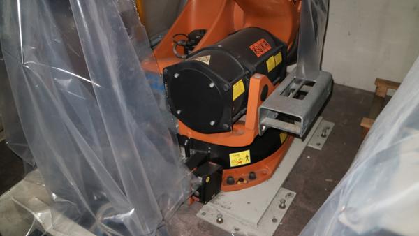 6#2289 Robot di asservimento Kuka in vendita - foto 10