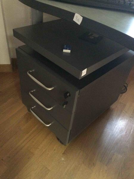1#2293 PC Asus e Samsung Fotocopiatrice Toshiba e arredamento da ufficio in vendita - foto 17