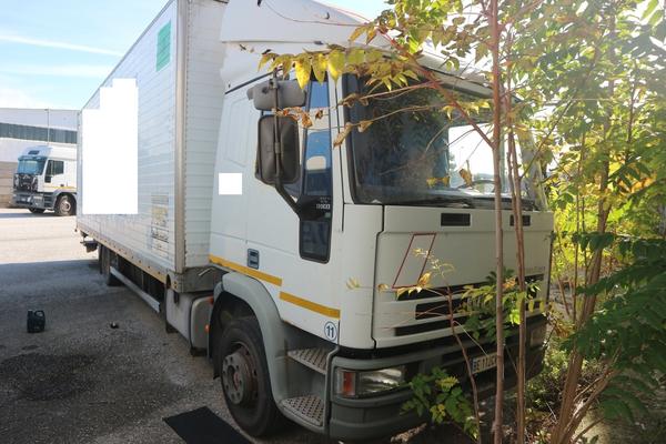 1#2331 Autocarro Iveco 120E23 in vendita - foto 2