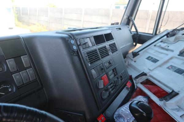11#2331 Trattore per semirimorchio Iveco Magirus 440E43 in vendita - foto 13