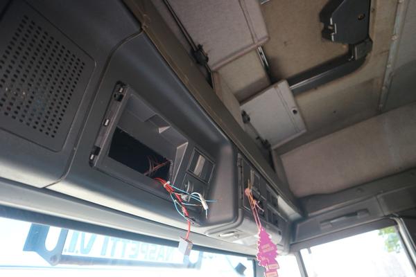 11#2331 Trattore per semirimorchio Iveco Magirus 440E43 in vendita - foto 14