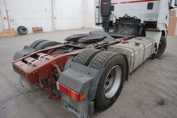 12#2331 Trattore per semirimorchio Iveco Magirus AS440 in vendita - foto 5