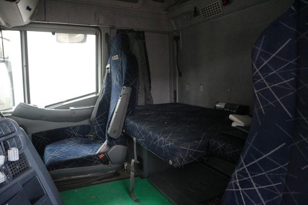 12#2331 Trattore per semirimorchio Iveco Magirus AS440 in vendita - foto 13