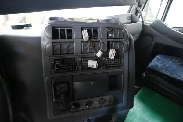 12#2331 Trattore per semirimorchio Iveco Magirus AS440 in vendita - foto 15