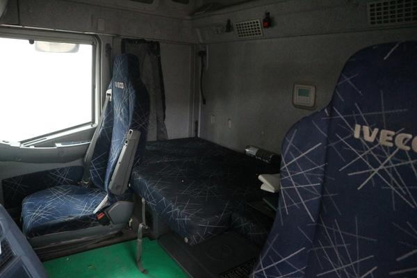 12#2331 Trattore per semirimorchio Iveco Magirus AS440 in vendita - foto 16