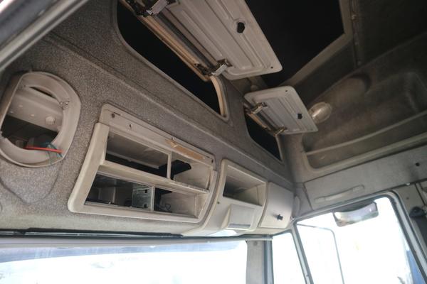 5#2331 Autocarro Iveco 120 E24 in vendita - foto 15