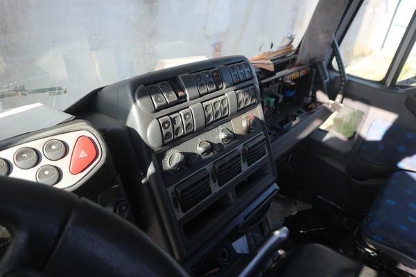 5#2331 Autocarro Iveco 120 E24 in vendita - foto 16