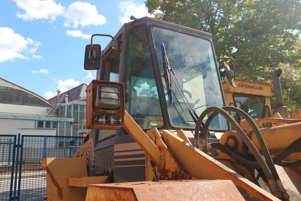 21#2335 Pala gommata Case 621B in vendita - foto 5