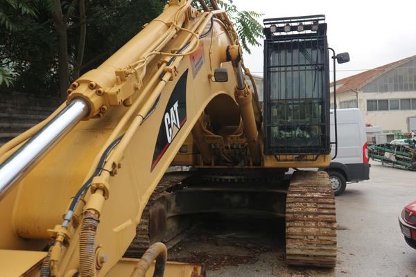 26#2335 Escavatore cingolato Cat 330BLN in vendita - foto 7
