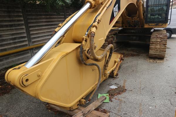 26#2335 Escavatore cingolato Cat 330BLN in vendita - foto 8
