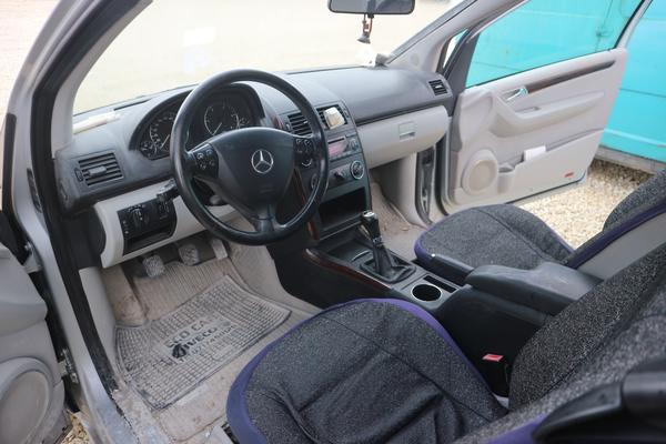 30#2335 Autovettura Mercedes Classe A in vendita - foto 13