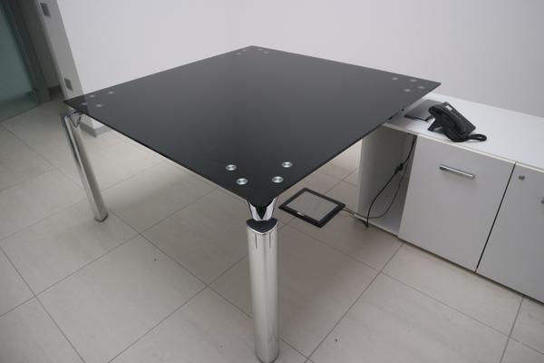 6#2335 Tavolino quadrato in vetro e arredamento da ufficio in vendita - foto 4