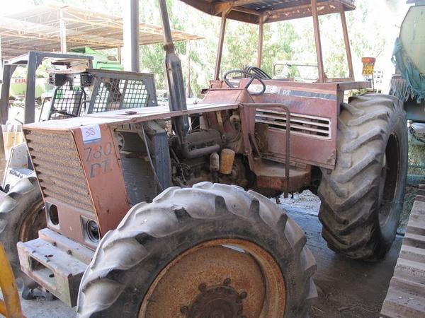 38#2338 Trattore agricolo gommato Fiat in vendita - foto 1