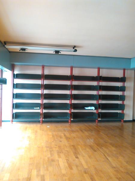 1#2341 Arredi negozio in vendita - foto 3