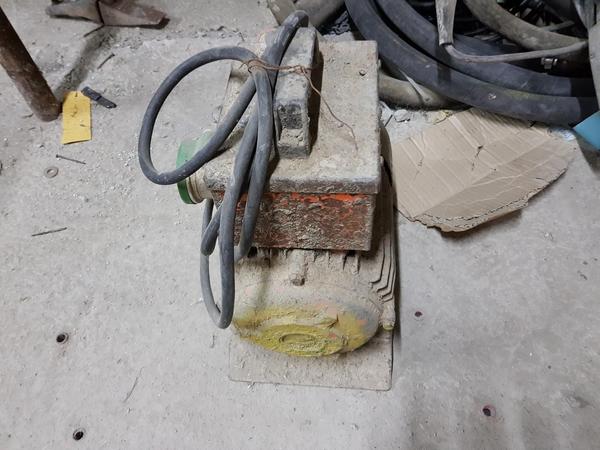 36#2355 Attrezzatura da cantiere in vendita - foto 76