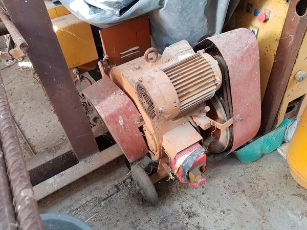 38#2355 Cesoie e piegaferri in vendita - foto 5