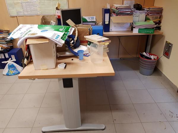 51#2355 Arredi e attrezzature ufficio in vendita - foto 48