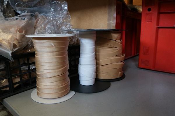 103#2356 Materiale per corsetteria e intimo in vendita - foto 5