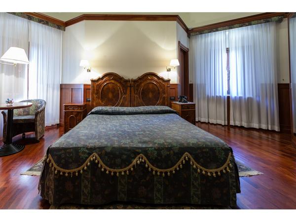 1#2363 Struttura turistico-ricettiva alberghiera e ristorazione in vendita - foto 10