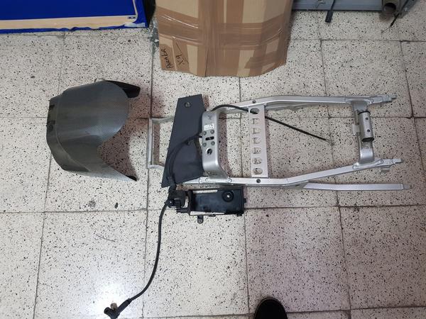 1#2403 Pezzi di ricambio e accessori per motocicli in vendita - foto 12